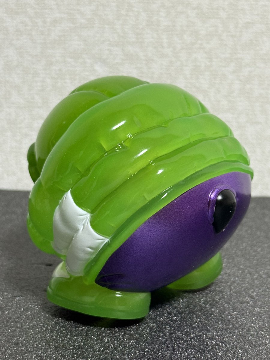 himuru's tweet photo. ソフコン戦利品
FUNKTOYさんx GYAROMIさんのオイドボール
#GYAROMI #FUNKTOY #ソフコン
オイド史上最高の丸さで本当にもう滅茶苦茶可愛いです😻
お尻からちょこっと出た尻尾もキュート https://t.co/xZFd3t0iLP
