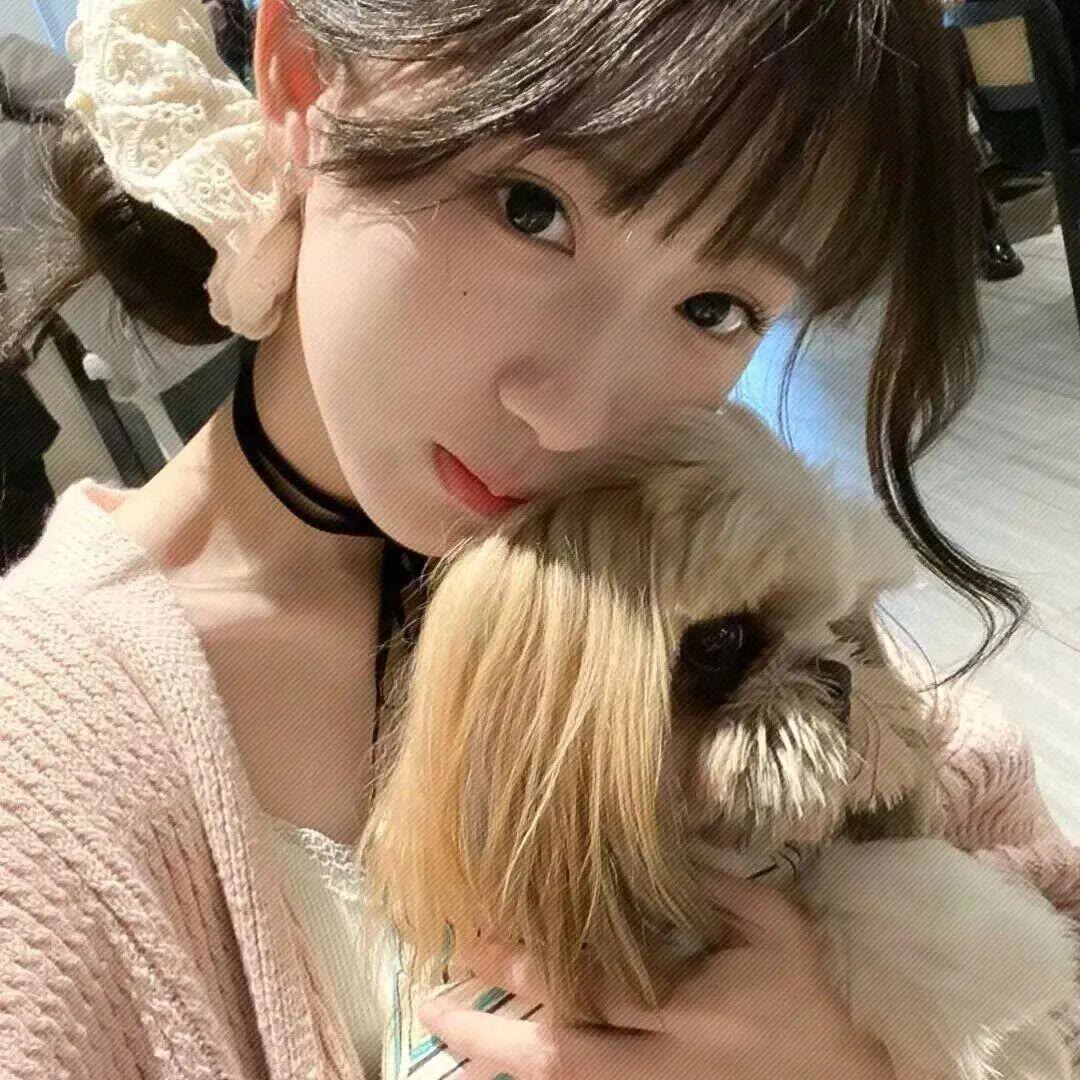 IrvingGills33d's tweet photo. raise附近的朋友看过来～坐标先放这：北京附近。04年女大，165cm 50kg，想扩列认识一下，有缘就认识一下吧what #约炮 #女大 #北京 https://t.co/wX8WKPpUgu
