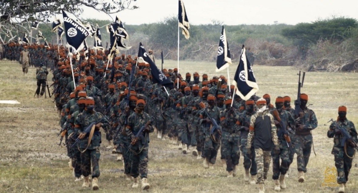HOA_ANALYST's tweet photo. #WargelinSecurityBrief 

Al-Shabaab Sustains High Operational Activity in Somalia and Kenya

During the 30-day reporting period, at least 29 Al-Shabaab-related incidents were recorded across Somalia and Kenya, including 24 in Somalia and at least 5 in Kenya. In Somalia, activity was concentrated in Lower Shabelle, particularly around Janale, Buulo Mareer, Qoryooley, Buufow and Ceel Waregow, with additional incidents in Bay, Gedo, Middle Shabelle, Mogadishu and Lower Juba. 

Reported attacks included IEDs, ambushes, armed assaults and targeted killings, primarily against Somali security forces, military positions and allied military bases. The increased tempo appears linked to Al-Shabaab’s efforts to disrupt sustained military pressure, exploit isolated or vulnerable positions, and maintain freedom of movement along key routes and operational areas.

In Kenya, at least five incidents were reported in Mandera, Wajir, Garissa and Lamu, mainly targeting KDF, GSU and other security personnel and positions, including patrols and camps. The pattern indicates continued cross-border pressure and attempts to test Kenyan security deployments along the Somalia border and the Lamu-Garissa corridor. 

Despite the increase in attacks compared with previous months, Somali and Kenyan security forces continued counterterrorism operations, disrupting Al-Shabaab networks and preventing or dismantling several planned activities. The overall picture therefore remains one of sustained militant activity alongside continuing security-force pressure on Al-Shabaab’s operational networks.
Please follow @wargelinn for more information and updates 
#Somalia
#Kenya
#AlShabaab
#Security 
#Counterterrorism 
#HOA 
#EA