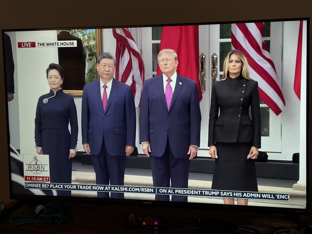 Baz_USA's tweet photo. @OutnumberedFNC @LaraLeaTrump why are you not covering the Trump/Xi event live? @RSBNetwork have it and I'm watching it now. What is wrong with you people? This meeting far exceeds any petty journalistic loyalty you feel may have https://t.co/t4piK2Pw18