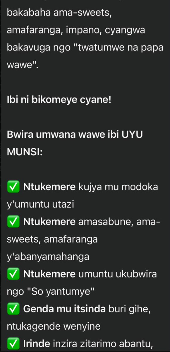 Rwandapolice's tweet photo. Muraho,

Turamenyesha abantu ko aya amakuru arimo gukwirakwizwa mu matsinda ya WhatsApp atari ukuri.

Turasaba abayakwirakwiza kubihagarika. 

Tuributsa kandi ko, hakurikijwe Ingingo ya 39 y’Itegeko ryerekeye gukumira no guhana ibyaha bikoreshejwe ikoranabuhanga, gukwirakwiza amakuru y’ibihuha bigize icyaha gihanwa n’amategeko.

Turabasaba kugira amakenga no kugenzura amakuru mbere yo kuyasangiza abandi.

Murakoze
