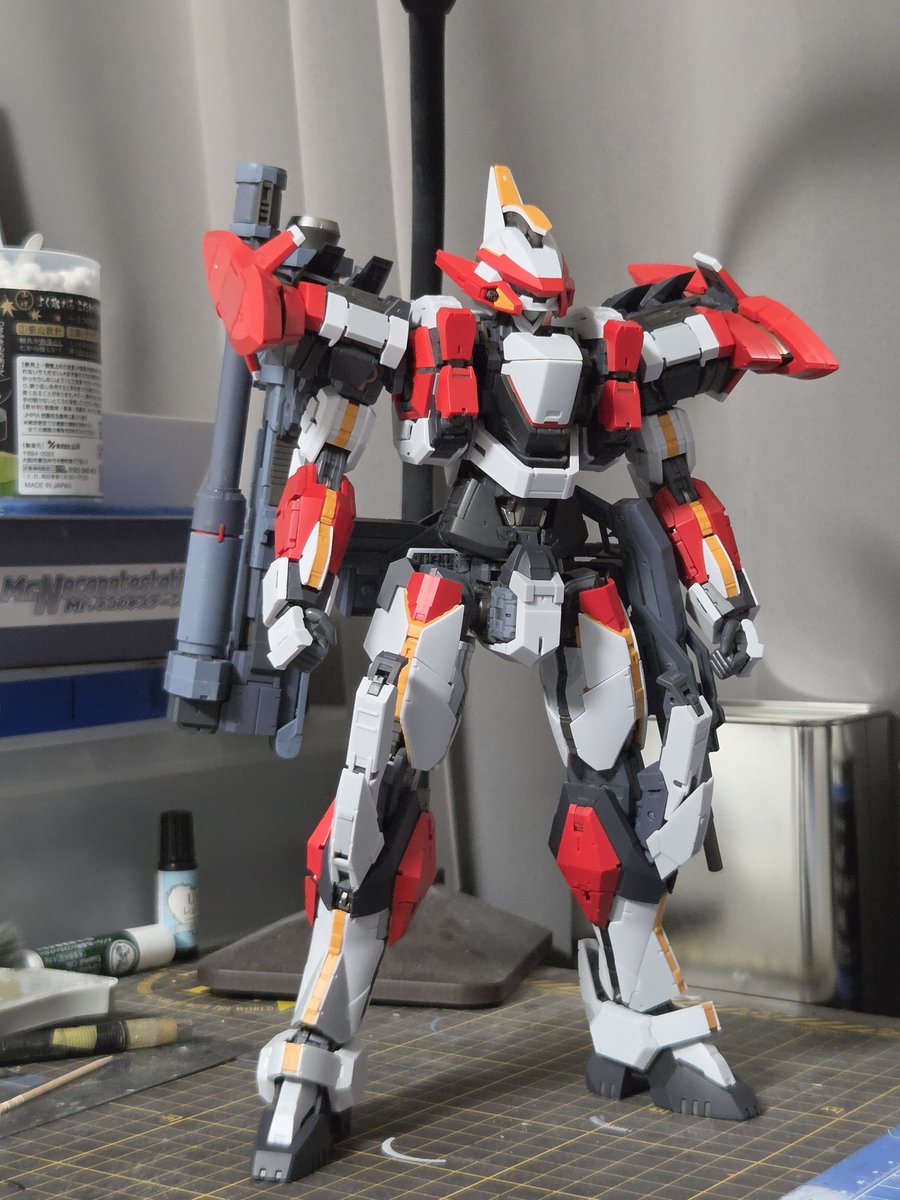 1482Nikke's tweet photo. やっと本体組み終わりました！
あとはブースターとベースですがまだランナーがてんこ盛り🤣 https://t.co/Wn6guF4eDt