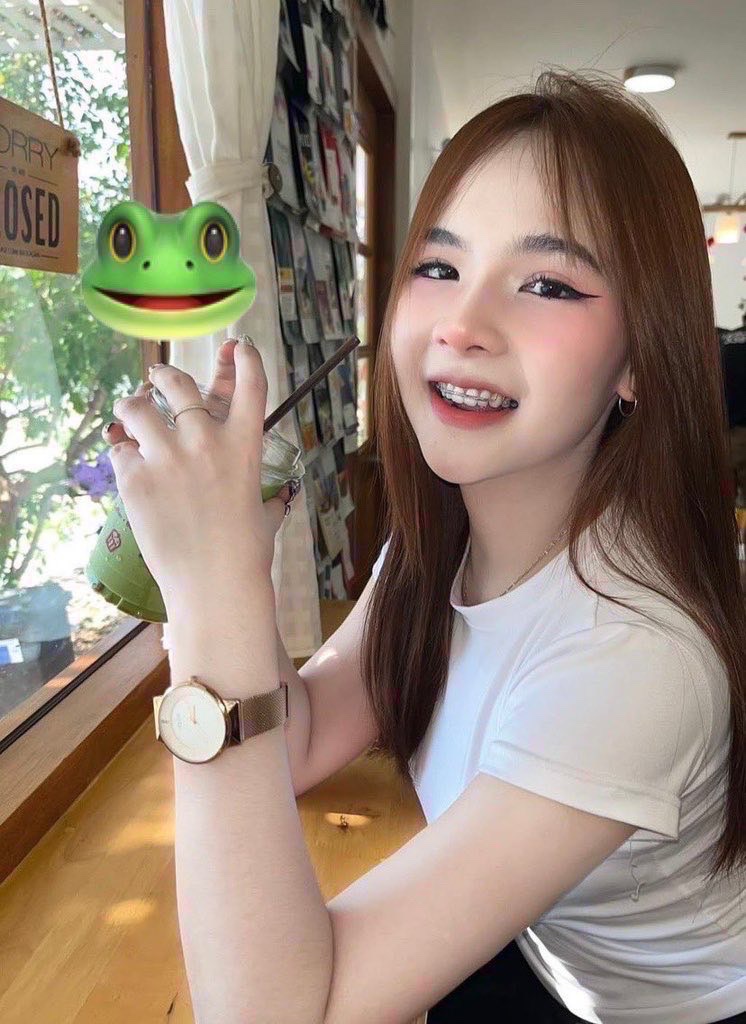 PearleCrofozf9's tweet photo. 🦋🦋👅"ตอนแรกก็ไม่เชื่อ จนกระทั่งลองใช้เอง... ไอเทมลับที่บิวตี้บล็อกเกอร์เกาหลีโหวตให้เป็นอันดับ 1!“ 🦋 ครีมกันแดดเนื้อซูเฟล่ บางเบา คุมมันนาน 🍒🍓🌽🌽

ID :   mom66y

#รับงานบ้านฉาง  #รับงานเครือสหพัฒน์ 
#รับงานแหลมฉบัง #รับงานศรีราชา
 บ้านฉาง แหลมฉบัง เครือสหพัฒ์ 🦋🍎🍎 ศรีราชา https://t.co/vjaZA6I5bT