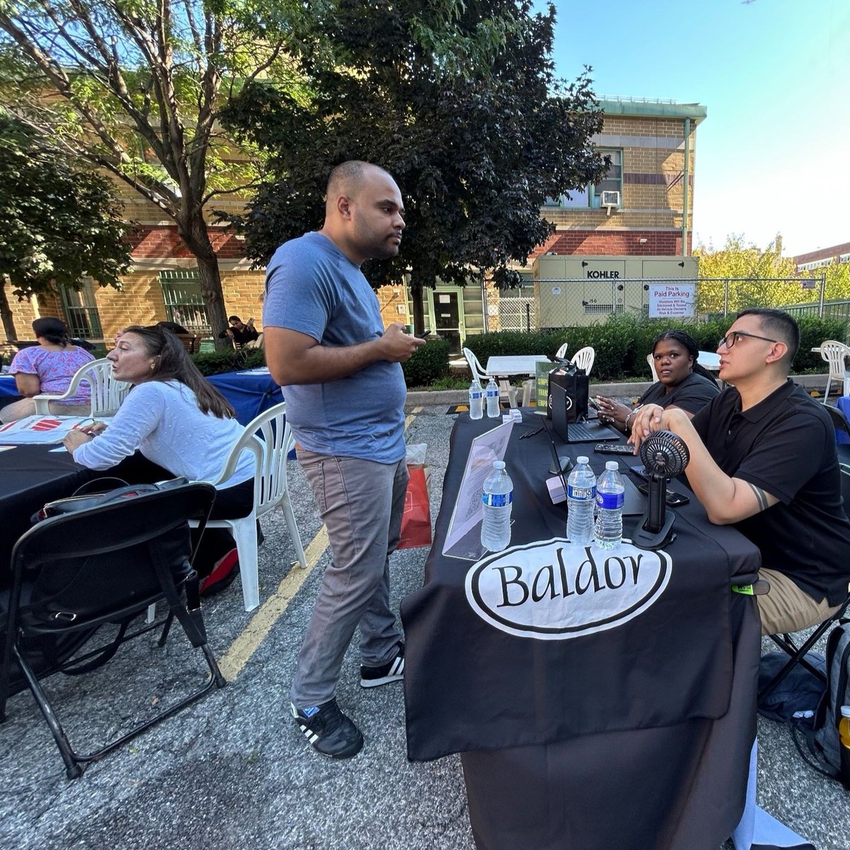 vipcservices's tweet photo. VIP’s Job Fair connected Bronx residents with more than three dozen employers and community partners across healthcare, government, public safety, skilled trades, financial services, education, and workforce development. 💼📰

🔗 Read more from CityBiz: https://t.co/LYKeHpC9Dl https://t.co/rapap8xaA0