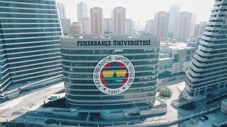 RegistaOn's tweet photo. Ali Koç'un Fenerbahçe Üni'sini lav etmesine mi? Yoksa;
S. Saran'ın, F.Bahçe radyosunu yok pahaya kiraya vermesine mi şaşırmalı..
Eskiden Vefa Spor'da büyük bir kulüptü❗
F.bahçe, bu borç bataklığından ancak Aziz Yıldırım'ın tavsiyeleri ile kurtulabilir.
Asıl Olan Fenerbahçe'dir! https://t.co/15Xy5LadYN