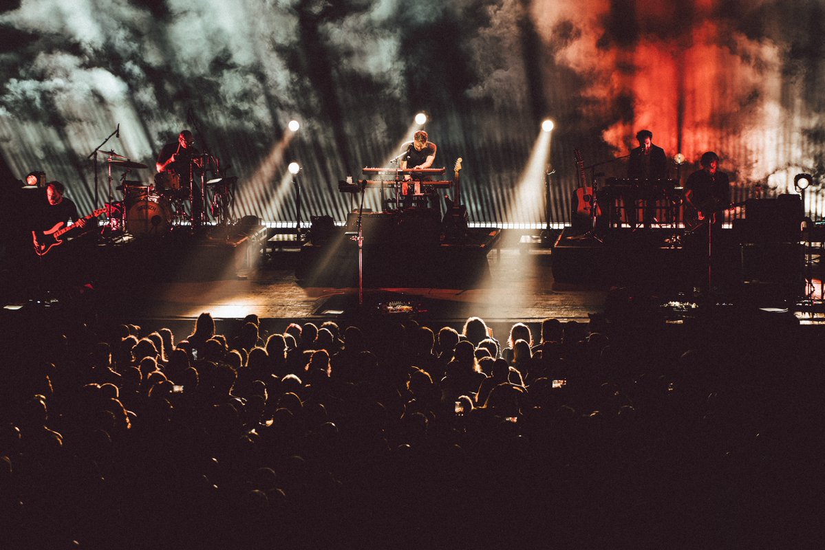 dcfc's tweet photo. We had a fantastic time in Edinburgh, Gateshead, and Bristol this week. Thank you all!

London, see you tomorrow and Saturday for two nights at Troxy.

📷 @joshuahalling https://t.co/GDtOmeRLhk