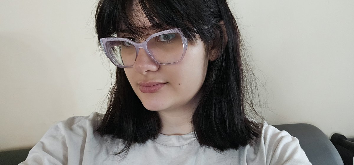 FlaviaAplace's tweet photo. Cortei o cabelo quem amou? https://t.co/yNy8Eonx1a