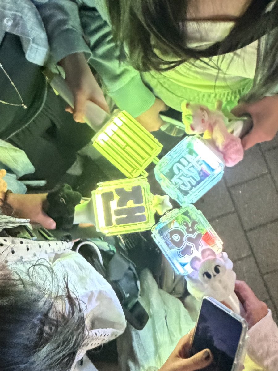immin_hh's tweet photo. 유어스 인연 여기까지 온거 나만 좋냐고💚 https://t.co/YRvFLcedyM