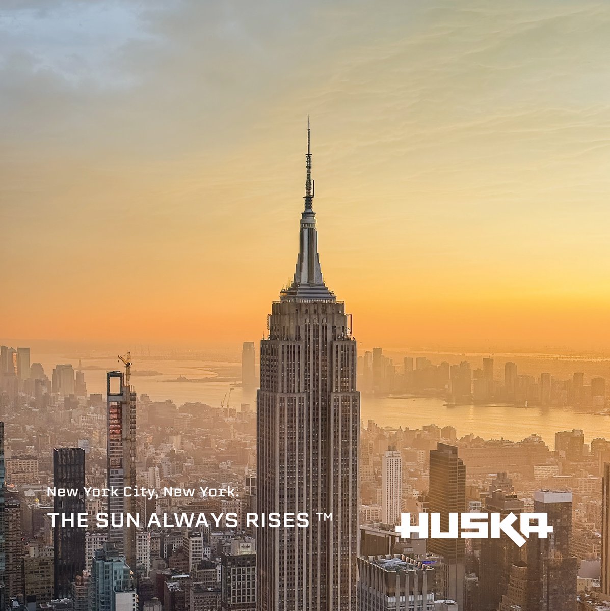 Gohuska's tweet photo. There is a dawn in a city that belongs only to the dreamers and the early risers, where the light paints the steel and stone in gold. Get up early and get after it. https://t.co/PeSkaJu1Su