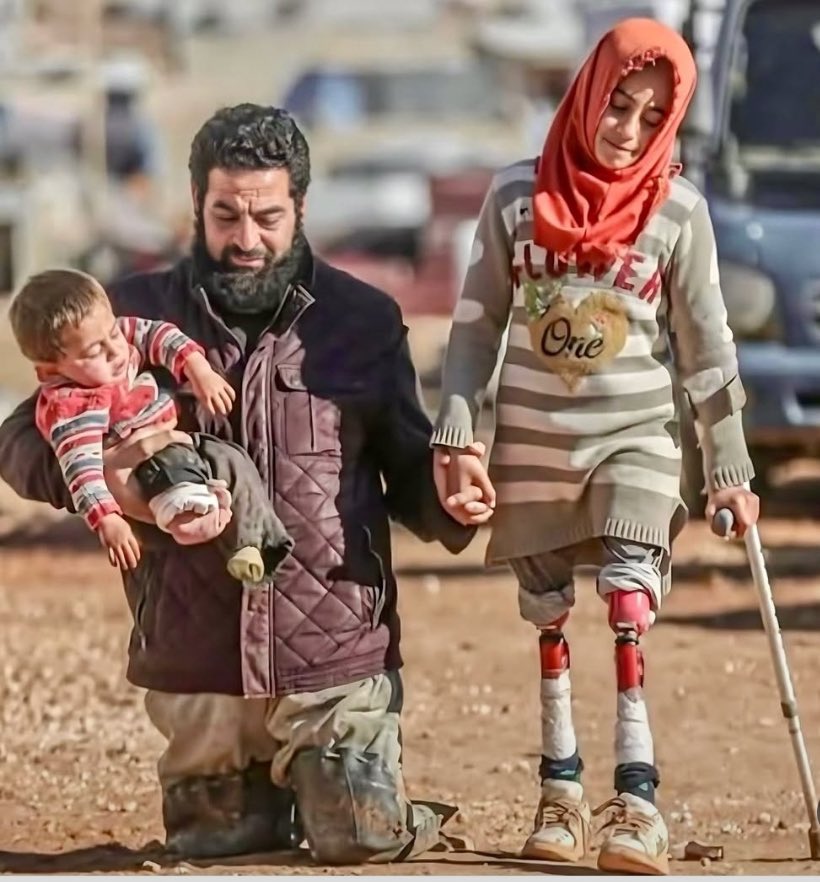 muhammediz25's tweet photo. 🔴Gazze’de çocuklar ölüyor!
  Gazze’de insan ölüyor!

Onlar dünyanın en masum yüzleri… 
Ama dünyanın en ağır zulmünü yaşıyorlar.
Vicdan sahibi olan herkesin görevi: 
Bu çığlığı duyurmak!

Susma! Duyur!

#GazzeyiUnutmayın 
#GazzedeZulümArşaDayandı https://t.co/4l84MxysUO