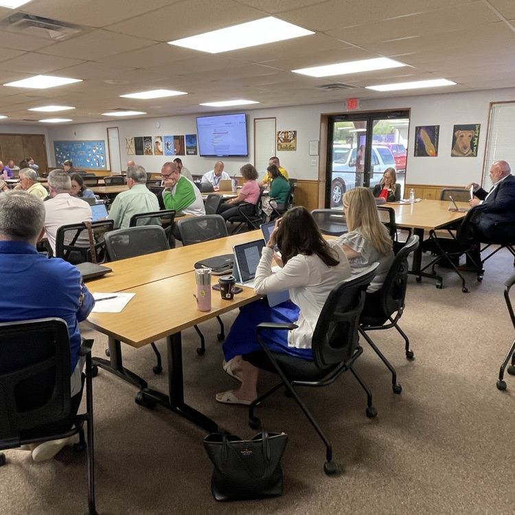 esc_guy's tweet photo. Secondary principals gathered at GFESC today for their monthly meeting, led by Angela Miller and Eric Parsons. Thank you to everyone who joined us and continues to support the work happening in our schools!

#GFESC #ConnectGrowServe #BetterTogether https://t.co/Jp3G4JFXfN