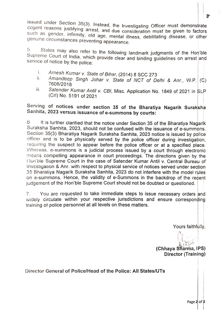 vivekkumar84's tweet photo. सुप्रीम कोर्ट का आदेश  ताजा निर्णय:-
 Satender Kumar Antil v. CBI

 निर्णय दिनांक:- 
16 जुलाई 2025- 2025 INSC 909

सुप्रीम कोर्ट ने स्पष्ट किया कि BNSS की धारा 41(1)/35(3) का नोटिस WhatsApp, ई-मेल या अन्य इलेक्ट्रॉनिक माध्यम से भेजना, निर्धारित वैधानिक तामील का विकल्प नहीं है। नोटिस उसी तरीके से तामील होना चाहिए जो BNSS में निर्धारित है।