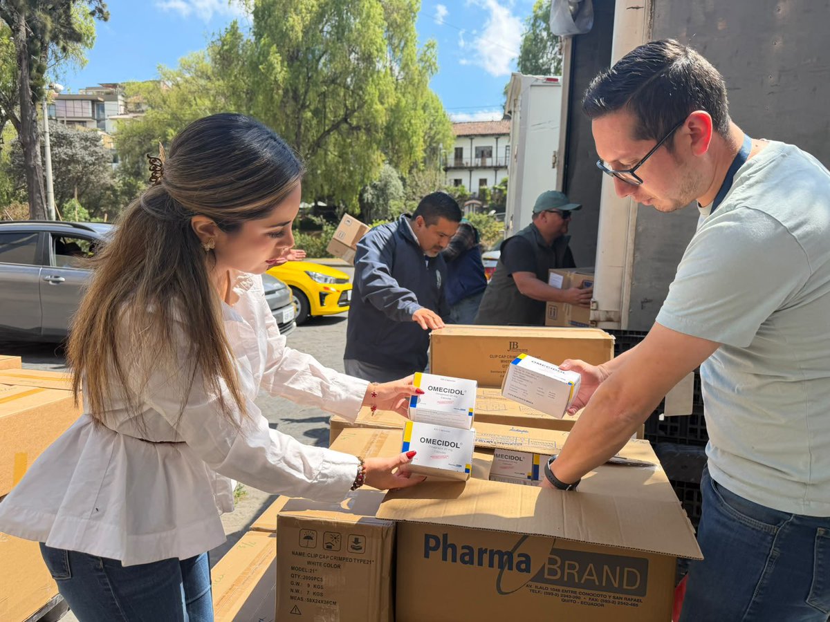 IESS_SSC's tweet photo. Nuevos medicamentos y dispositivos médicos llegan a nuestros dispensarios de Azuay, Cañar, Morona Santiago, El Oro, Loja y Zamora Chinchipe, fortaleciendo el abastecimiento y la atención a nuestras familias del campo. 

Seguimos trabajando en territorio, donde más se necesita. https://t.co/PQqKY07hCL