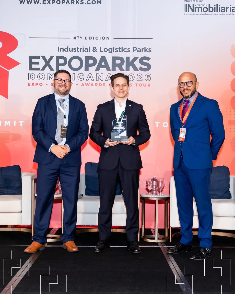 mundoescazu's tweet photo. Portafolio Inmobiliario gana dos premios EXPOPARKS LATAM con parques industriales, este es el camino que debe seguir sin duda el país/ Desarrollo Sostenible/ Crecimiento Vertical / Empleo bien remunerado/ Preparación Técnica y Profesional, más detalles en Mundo Escazú https://t.co/fWUUWGKfU0