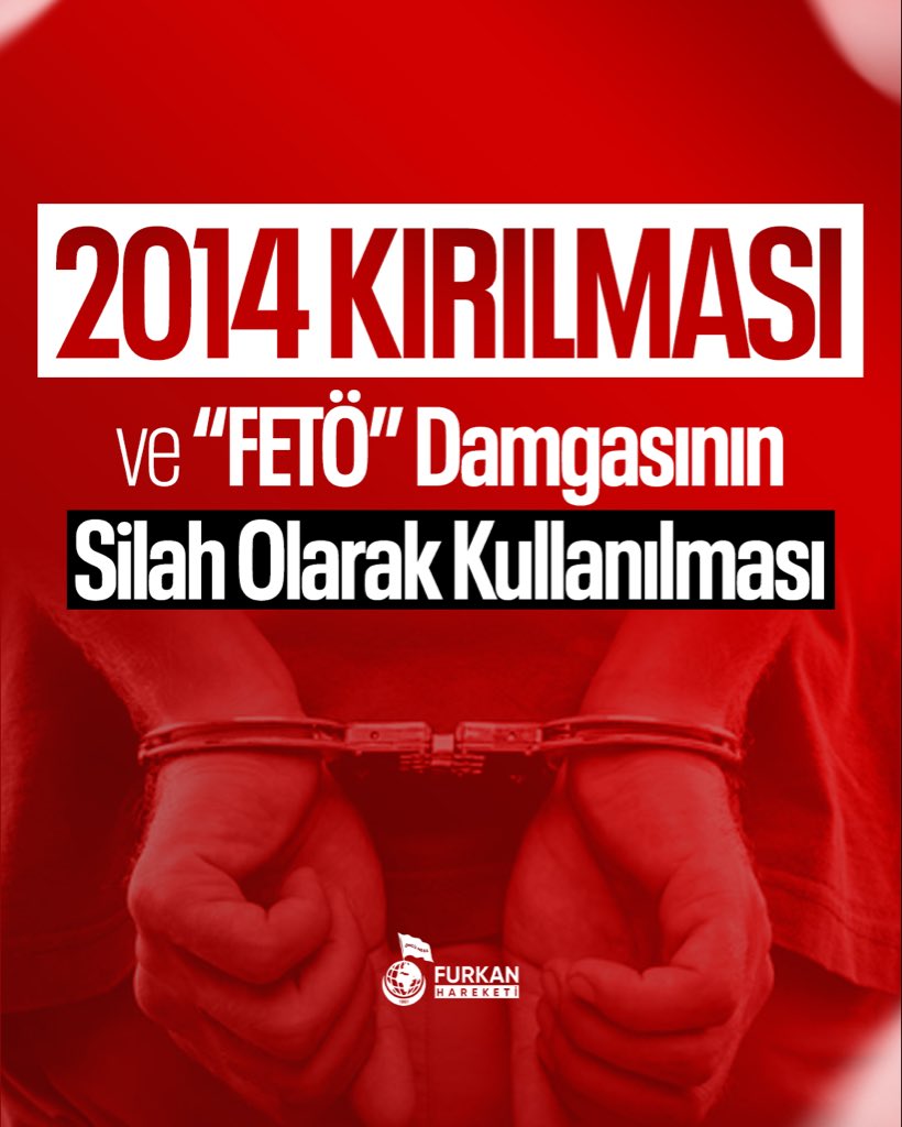 furkanhareketiT's tweet photo. 2014 Kırılması ve “FETÖ” Damgasının Silah Olarak Kullanılması

İslami kesime yönelik baskıların artacağı, özellikle 2014 yılına gelindiğinde daha açık biçimde anlaşılır hâle gelmiştir. Ergenekon davası kapsamında tutuklanan ve derin devletin sol-Maocu kanadı olarak bilinen Doğu Perinçek’in, “Kınından çıkmış kılıç gibiyiz, cemaatlerin, tarikatların kökünü kazıyacağız” şeklindeki açıklaması bu sürecin önemli göstergelerinden biri olmuştur.

Bunun ardından İslami kesime yönelik gerçekleştirilen uygulamalar, yeni bir dönemin başladığını ortaya koymuştur.
15 Temmuz 2016’da gerçekleşen darbe girişimi veya kalkışmasının ardından Türkiye’nin en büyük ve devlet tarafından uzun yıllar boyunca desteklenmiş, legal olduğu adeta tescillenmiş cemaatine ağır bir darbe vurulmuştur. Bununla beraber 2 milyon 230 bin kişi terör suçlamaları kapsamında yargılanmış, yüz binlerce insan mahkûm edilmiştir. Böylece toplumda cemaatlere karşı büyük bir ön yargı ve korku atmosferi oluşturulmuştur.

Daha sonra bu büyük olay, devletin elinde bir damgaya dönüştürülmüştür: “FETÖ” damgası.
Bu damga, cemaatleri dönüştürerek etkisizleştirme ve bitirme yolunda adeta Demokles’in kılıcı gibi kullanılmaya başlanmış; muhalif tavırların “FETÖ” ile ilişkilendirilmesi üzerinden baskı mekanizması oluşturulmuştur.

CemaatleriBitirme Projesi
AkpEliyle CemaatlerBitiriliyor
DinDüşmanı KomiteIşBaşında