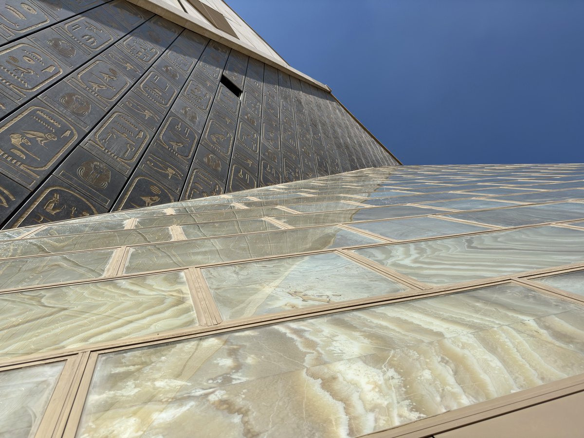 EmpireofVisuals's tweet photo. A different perspective on a beautiful structure https://t.co/dxHDIoOPY1