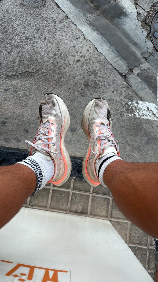 edalpha9's tweet photo. Day 4 same socks #cashmaster #alphamen #feetmaster #humanatm #paypig #sweatysocks https://t.co/rEfhKTJYON