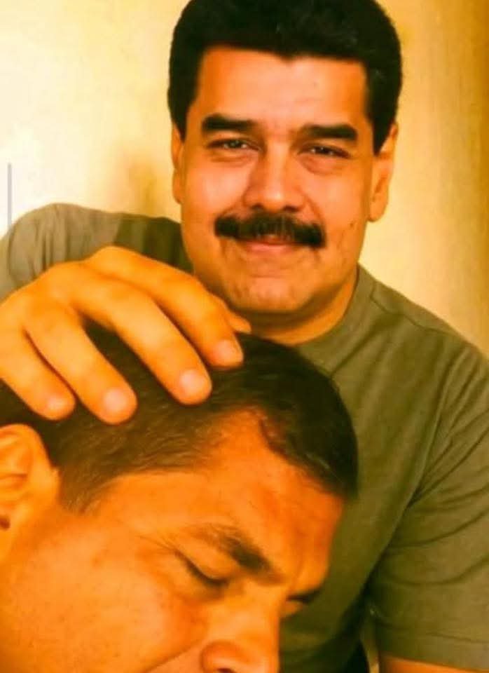 diegoarda2021's tweet photo. @geologymin10 PUEDE HABER RECIBIDO EN MARTE TAMBIEN,  EL CRETINO PROFUGO.
CATERBA DE 20 PELAGATOS BORRRGOS (Cholos- boys) REUNIDOS,   DANDOSE LA OPORTUNIDAD  DE UN MAMELUCO ANTES DE IR AL ENCUENTRO. https://t.co/9PdhGnqGrw