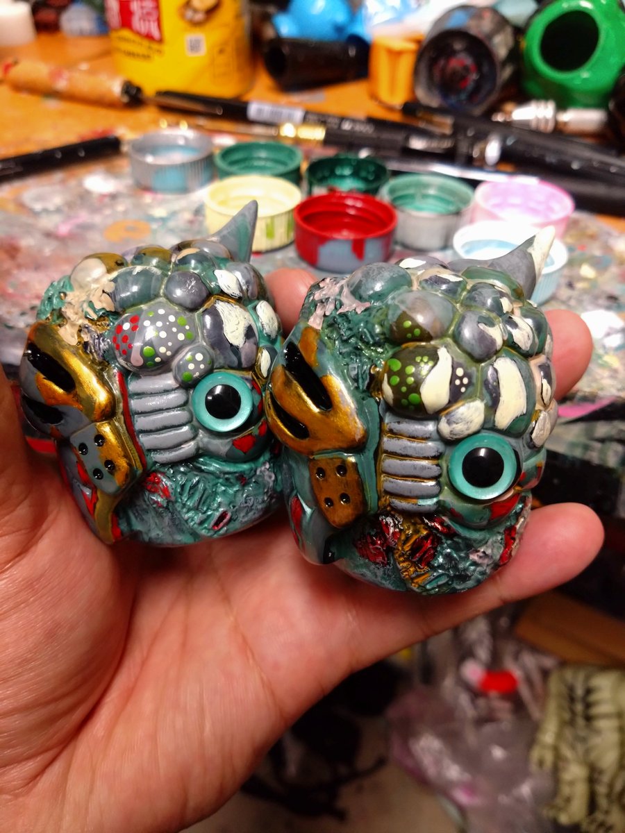 4921RHND's tweet photo. 今はずっと仮面ライダー制作しているから、集中力を持続させるには、合間にサンプル制作挟むのが重要💪 https://t.co/WUQZWOWSY7