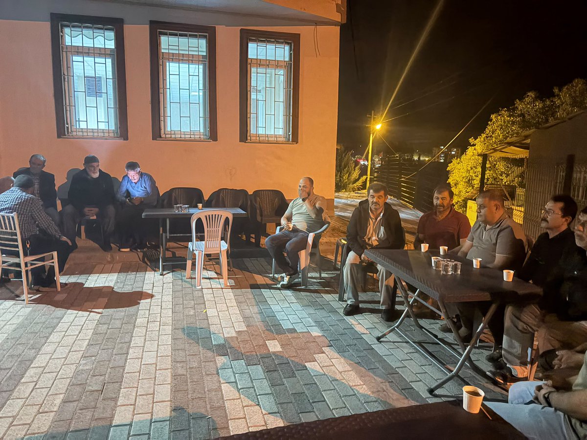 gokhangok44's tweet photo. MHP Önceki dönem Darende ilçe yönetim kurulu üyemiz Hamdi Doğan'ın kıymetli abisi   Hikmet Doğan'ın Taziyesine katılım sağladık.

Merhuma Allah’tan rahmet; ailesi ve yakınlarına başsağlığı ve sabırlar diliyorum.

Mekânı cennet olsun.

#Perşembe https://t.co/ePtfZjxSxF
