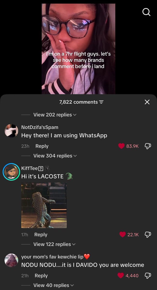 moteea_'s tweet photo. Ts killed me😭😭😭. The fact that actual brands commented and these were the top comments was sooo funny😂😂 https://t.co/Qm30XSJFLE