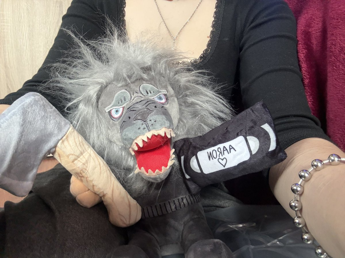 ieroween_'s tweet photo. happy birthday to me and my #creep son that was born yesterday https://t.co/DBB0ET5YgZ