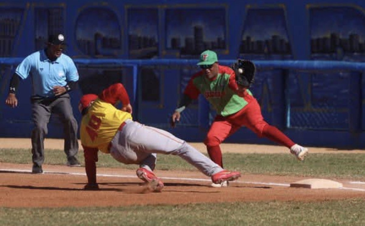 InderCuba's tweet photo. Previsiones de un "ajiaco" de #beisbol para #Cuba
Los tres meses finales del año incluirán varios torneos internacionales, además de la #65SNB.
#DeporteCubano #BeisbolCubano
#SiempreXCuba
https://t.co/TD7aAzxbFD https://t.co/jRFkvemNjl