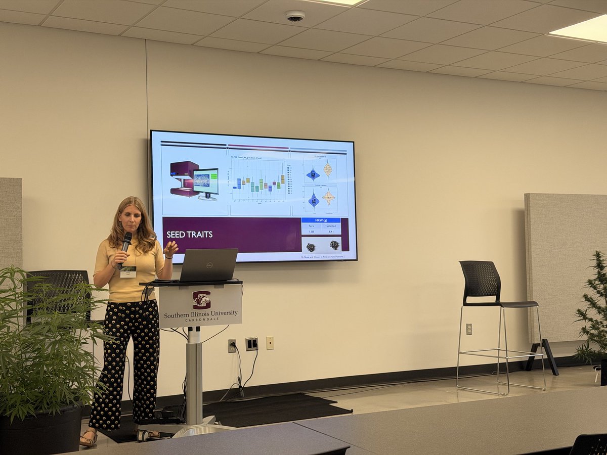 JoseLemePhD's tweet photo. One more SIU Cannabis Symposium in the books. Looking forward to next year already!
#thisissiu #horticulture #plantbiology https://t.co/HbCGGEdkcg