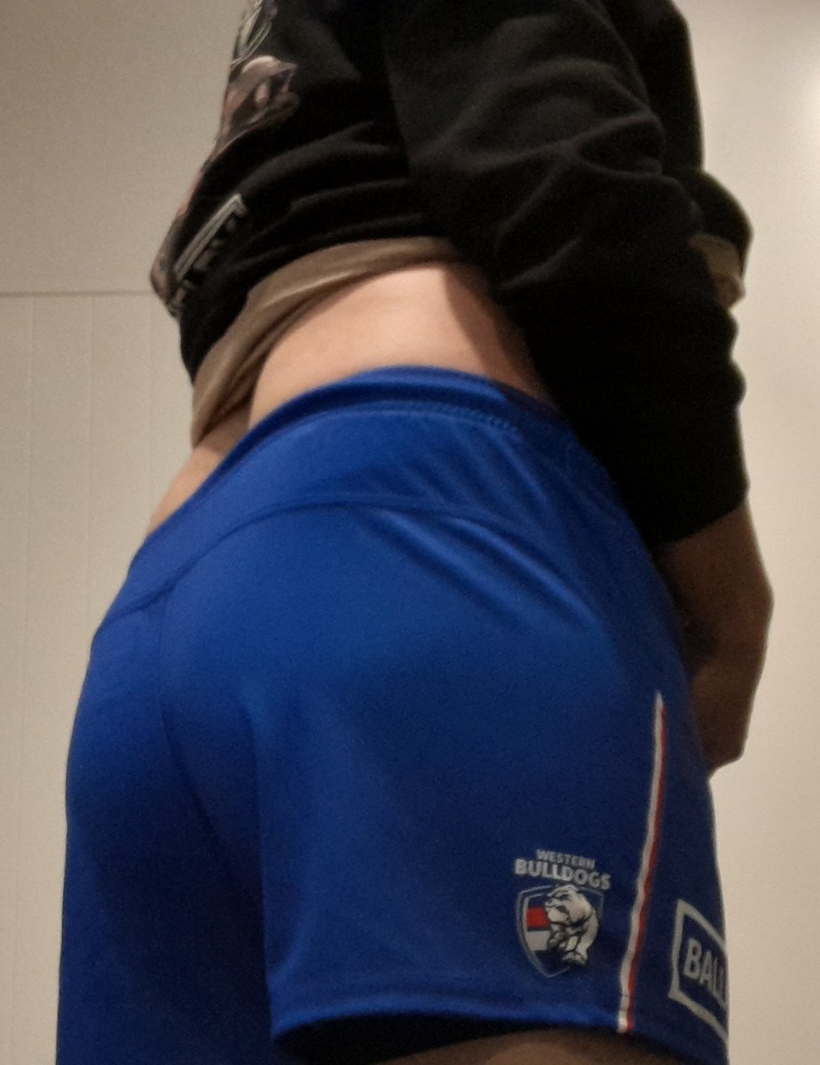 6ft7_Sparky's tweet photo. Yes im working on my Ass https://t.co/k0wtdVwFpZ