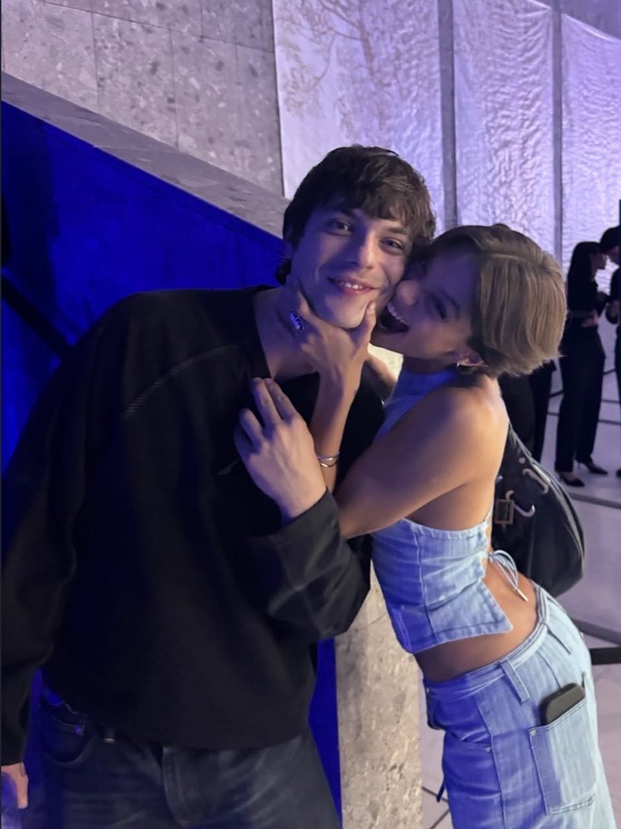 maniaxcale's tweet photo. i più swag, i più cuccioli, MIEI 🖤 https://t.co/Y8src2b6tu