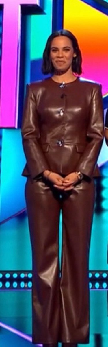 PresentersTv's tweet photo. Rochelle Humes https://t.co/JPjuoXUrV6