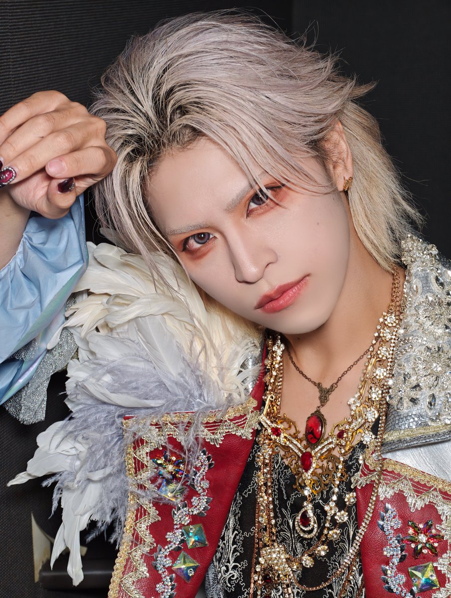 dennou_gaku's tweet photo. ヴィジュアル系の王子担当は譲らないよ https://t.co/ExwSsUjItm