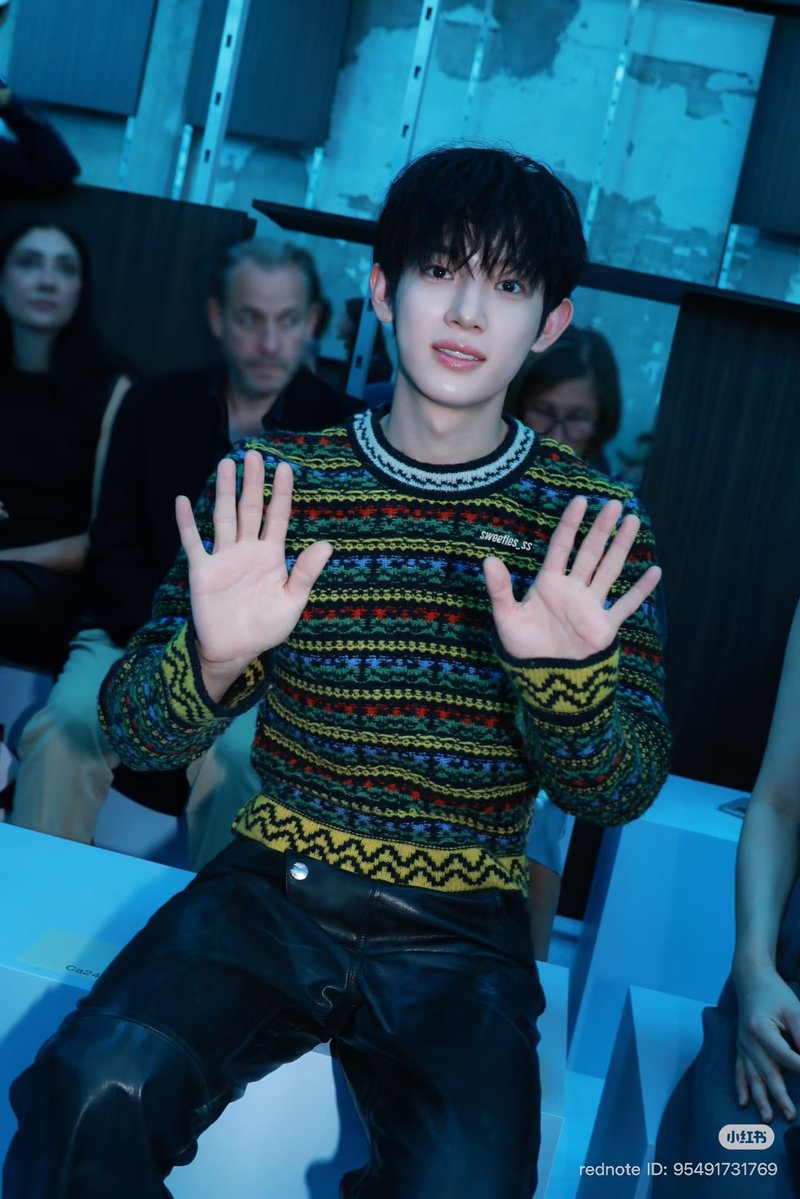 Just_matfoam's tweet photo. Wishing Siwoo immense success and joy on this fashion journey in Milan!

PARK SIWOO AT MARNI MFWSS27 #PARKSIWOOxMARNI #PARKSIWOOxMARNIFWSS27
#PARKSIWOO #박시우 https://t.co/xNXHtWyBA4
