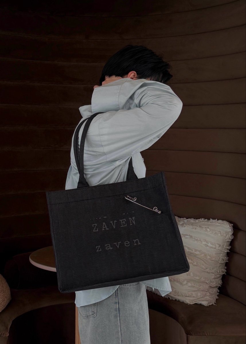 zaventhofficial's tweet photo. MARLOWE BAG🦞🖤

#zaven #zaveners https://t.co/PbitTn7c14