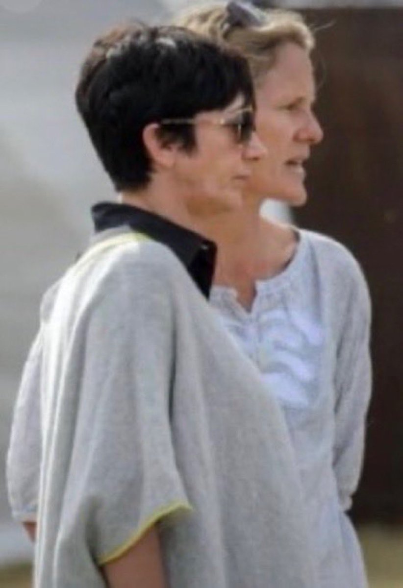 RealChange__'s tweet photo. #BREAKING: Child Sex Trafficker Ghislaine Maxwell founded the TerraMar Project, an ocean conservation NGO that ran from 2012 to 2019. Diana Fox Carney was just appointed Canada’s Ocean Envoy through nepotism by Criminal Mark Carney her husband.

@MarkCarney_Ego @dsimieritsch https://t.co/D3MNp0Ejas