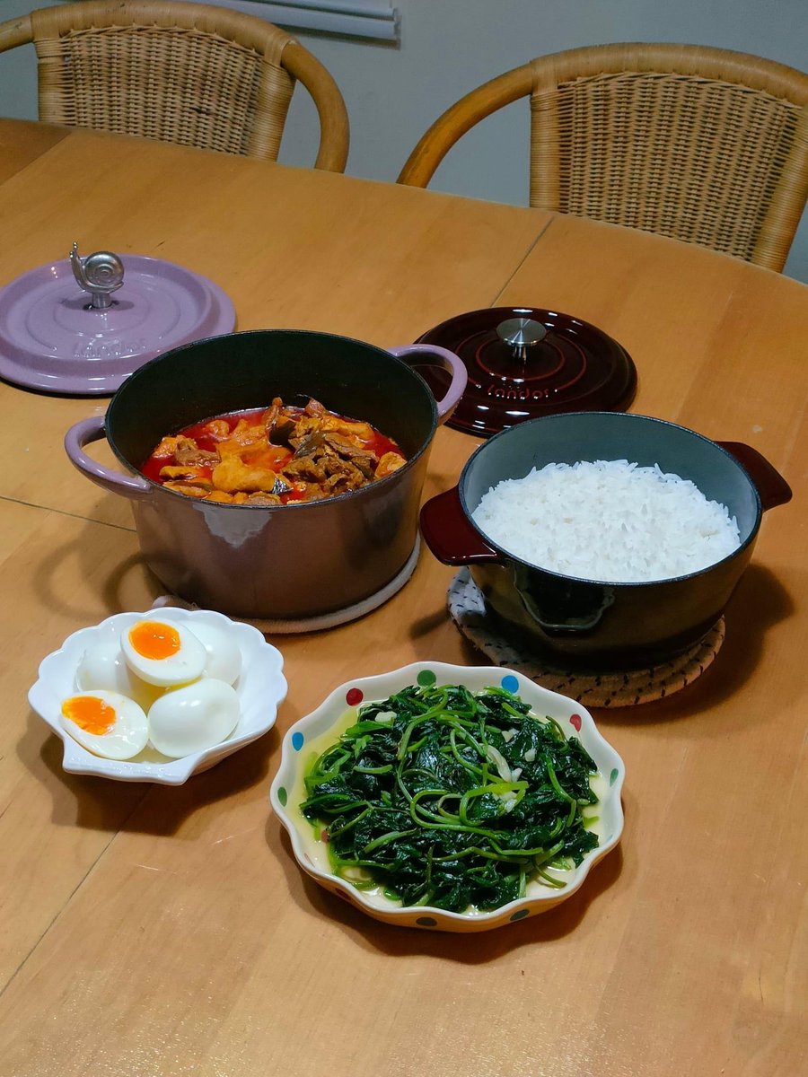 RismaYa41325868's tweet photo. Cozy weekday dinner hits different—fresh veggie stir-fry with sesame rice, quick to make, full of flavor and way better than takeout!， https://t.co/RrI2Md1qU8