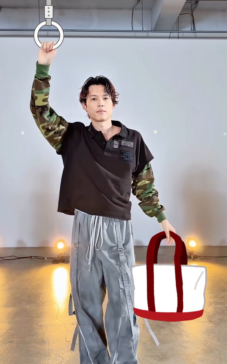 __cllqvee's tweet photo. これは、通勤中ふと顔を上げたら目が合っちゃった松村北斗（31） https://t.co/WALs0WWVeV