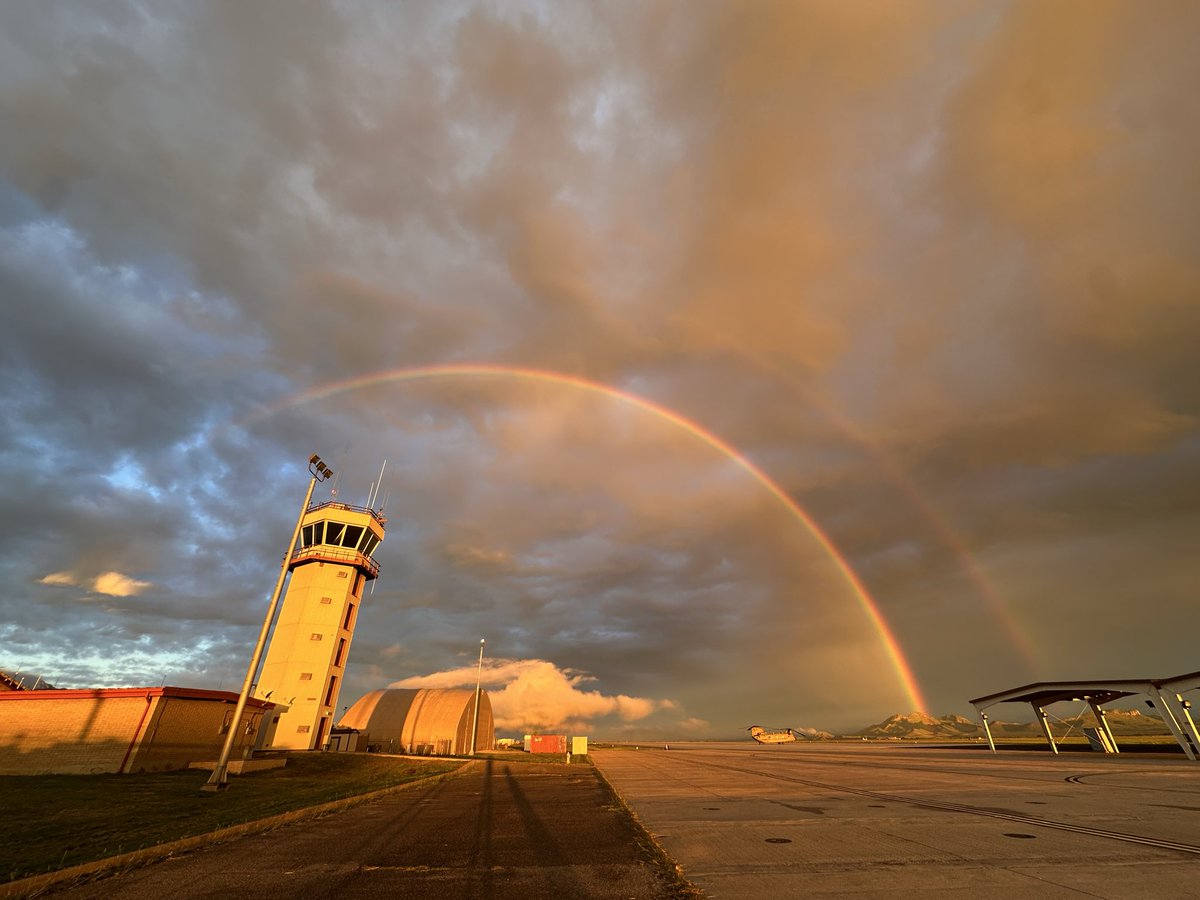 WX_Overlord's tweet photo. #sunrise rain showers produced amazing shots this morning. #rainbow #AZwx #arizona #arizonaweather #monsoon #monsoon2026 #TUSwx from Libby AAF, Ft. Huachuca/Sierra Vista, AZ https://t.co/wUkUfR03bF