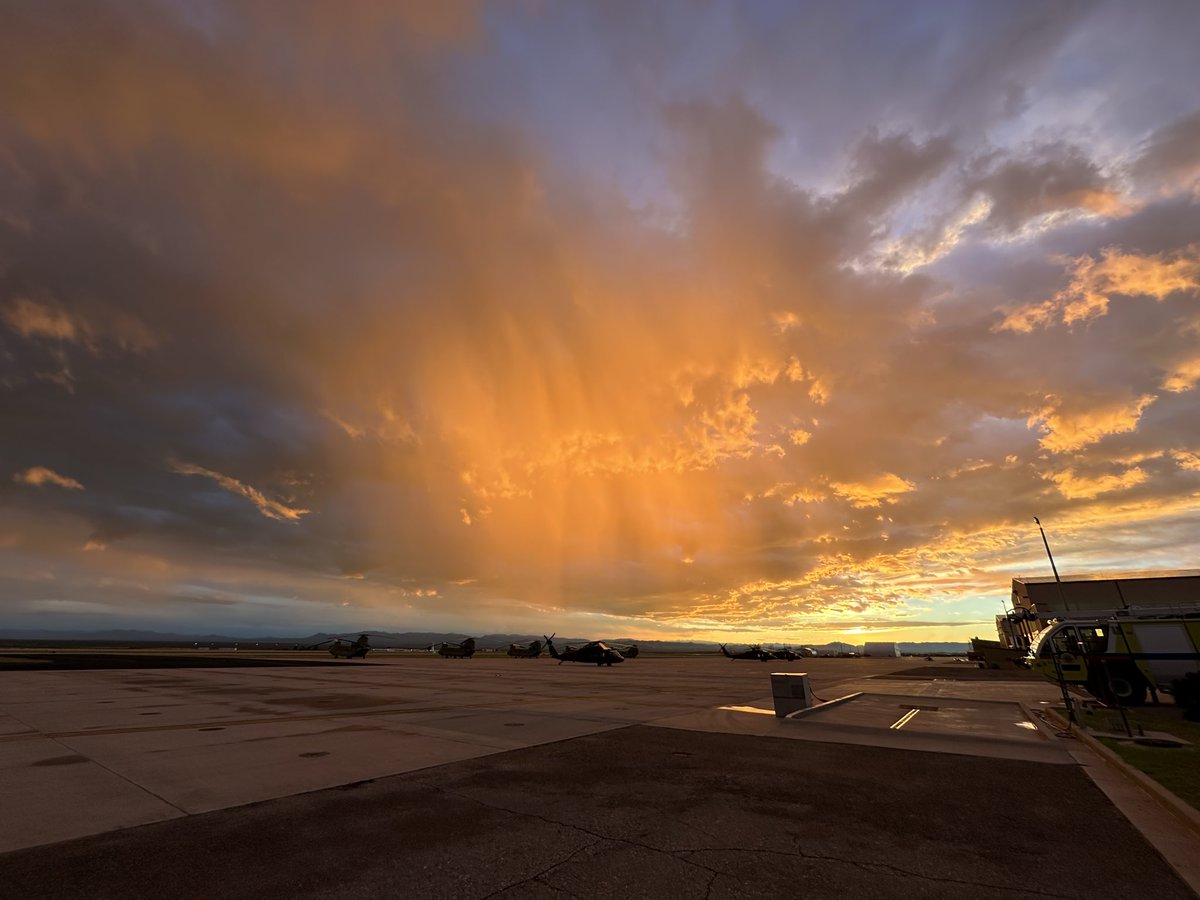 WX_Overlord's tweet photo. #sunrise rain showers produced amazing shots this morning. #rainbow #AZwx #arizona #arizonaweather #monsoon #monsoon2026 #TUSwx from Libby AAF, Ft. Huachuca/Sierra Vista, AZ https://t.co/wUkUfR03bF