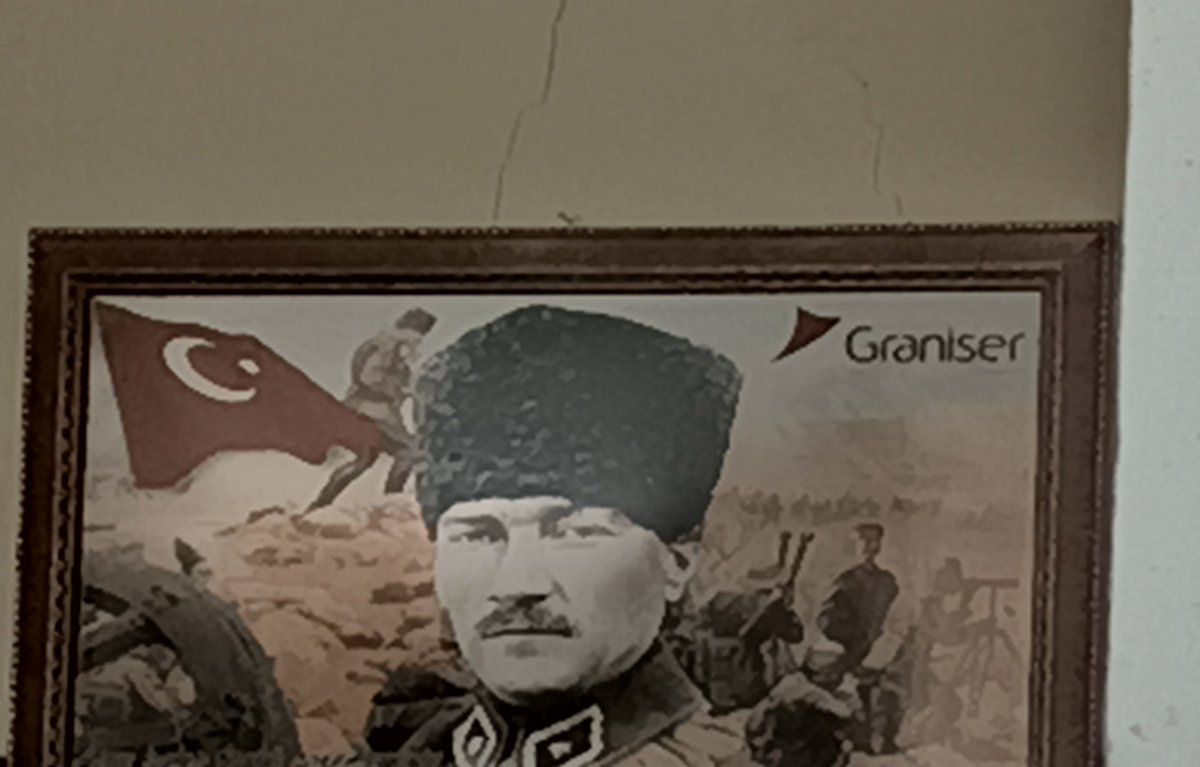 esdeathriyal's tweet photo. look @PdxInteractive 
look @chakerathe https://t.co/rD17N7aVzS