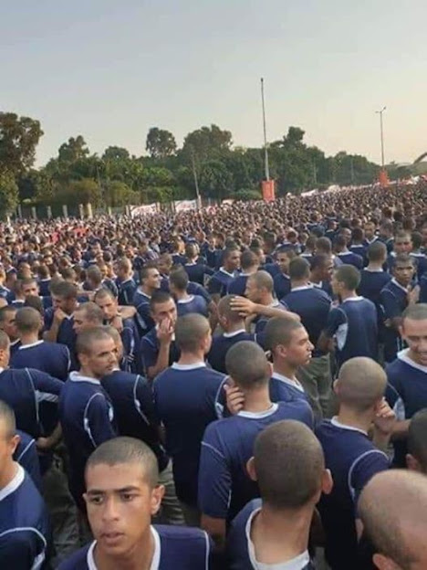 111111_abdallah's tweet photo. مساوئ الطغاة :

بعد الانتفاضة الشعبية ضد السيسي في 20 سبتمبر 2019

بالصور والفيديو .. يوم انعقاد أغرب مظاهرة مليونية لدعم السيسى في 27 سبتمبر 2019 من طلاب الكليات الحربية والبوليسية ردا على الانتفاضة الشعبية ضد السيسىى

https://t.co/kGV9bApw6i https://t.co/lHMfuF6gLT