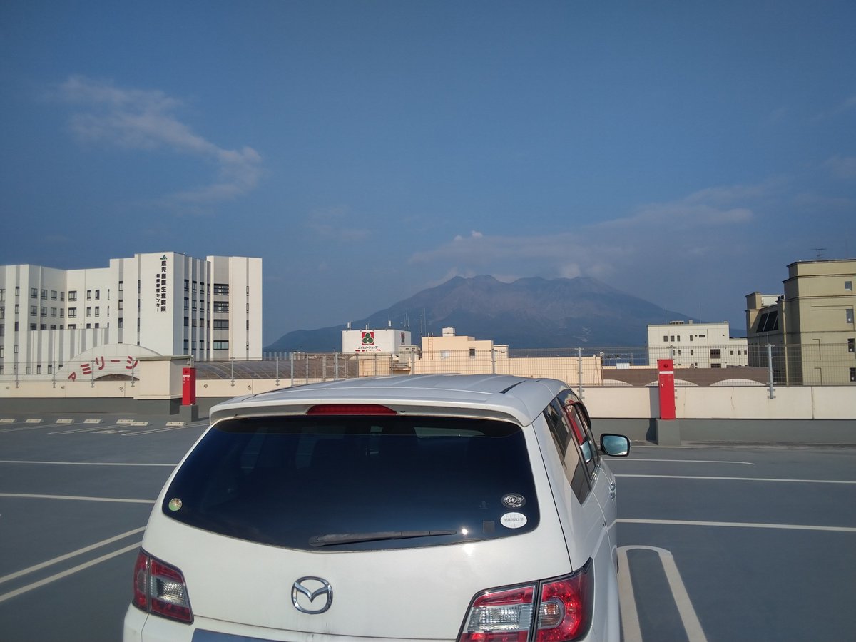 long_xing63305's tweet photo. 桜島 https://t.co/RqtvDV8P4O