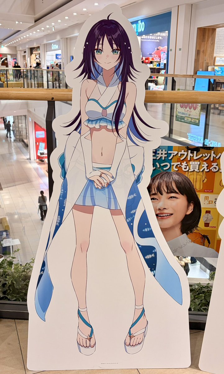 Kei_Megumi_'s tweet photo. ray彩葉パネルを一目見たくて、ららぽーと横浜まで突発初遠出！
立ち姿が美しすぎる…😭
お目当てアクスタとランダムしおり彩葉が手に入って満足！ https://t.co/M1kvLcAD3Q