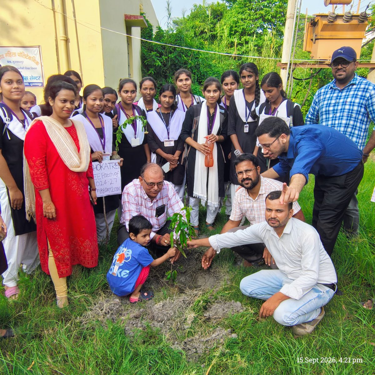 GwpMuzaffarpur's tweet photo. 🌳🌱 

Government Women’s Polytechnic, Muzaffarpur successfully conducted a Tree Plantation Programme on the occasion of Engineer’s Day with the objective of promoting environmental awareness, sustainability, and a greener campus. 🌱🌍💚
#EngineersDay #TreePlantation #GreenCampus https://t.co/1uaJ9X3Dts