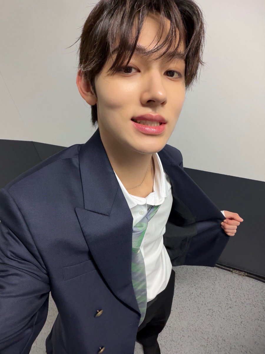 zhaoyufancokr's tweet photo. [260924] #SEONGHYEON #성현 Weverse Post

Inkigayomc
🤵‍♂️👔 https://t.co/o5qXpxM5pN