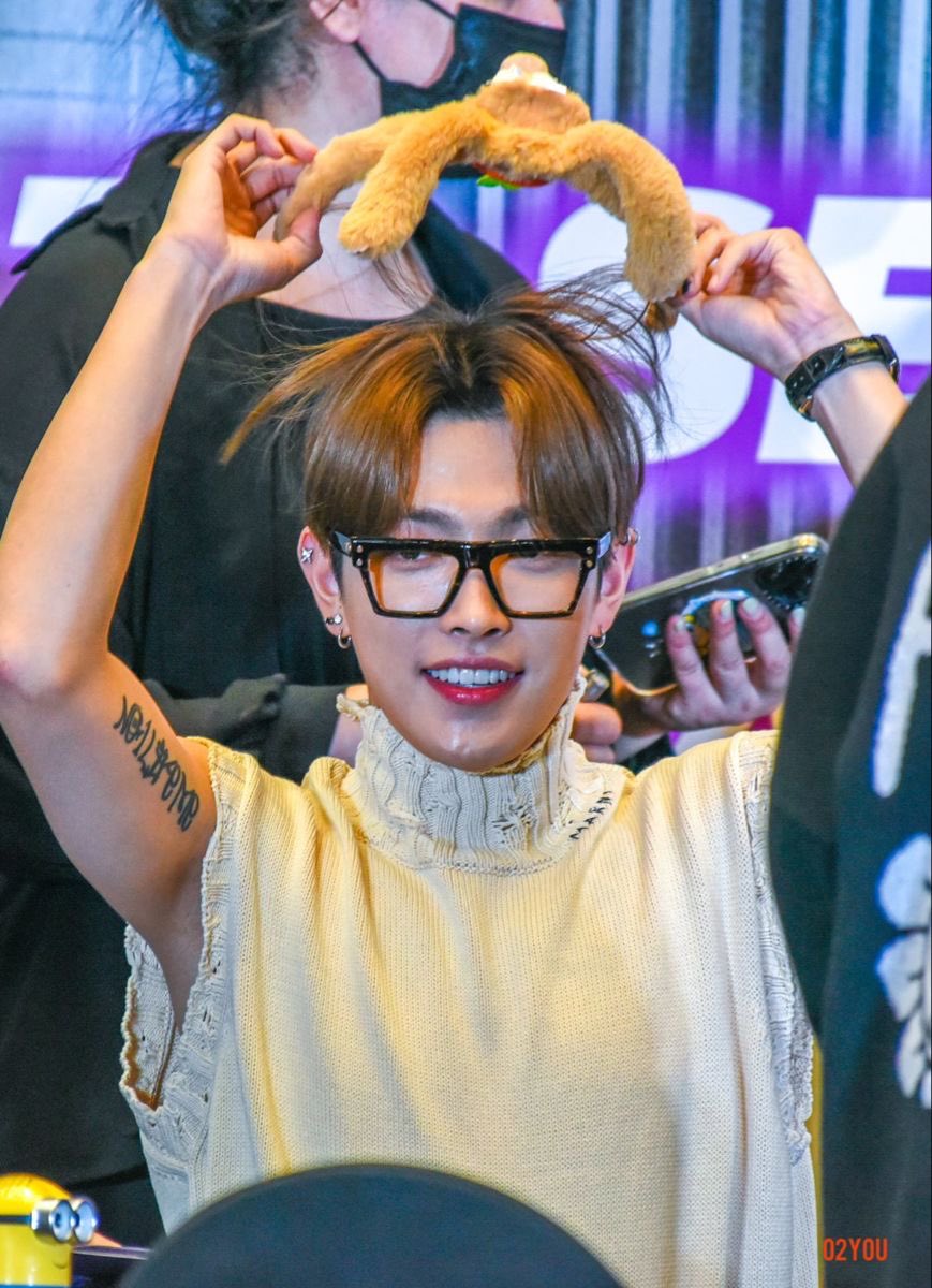 euononymous's tweet photo. hongjoong ver coming soon… if anyone wants to be tagged :3 https://t.co/v6Ydcpwcoq
