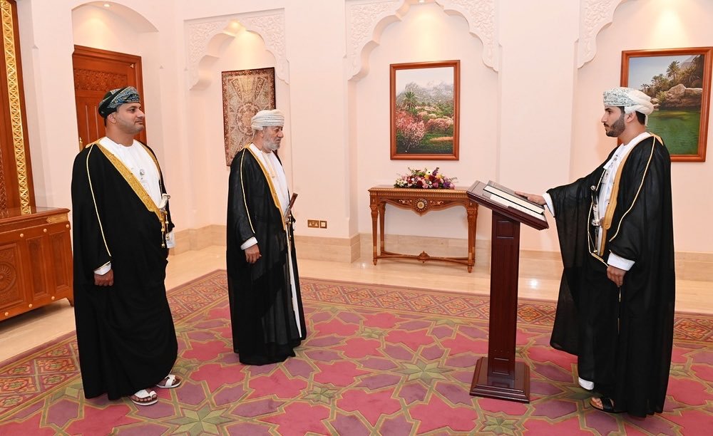 ntork_abowalid0's tweet photo. أدى اليوم 30 وكيل نيابة عامة ثانٍ "دفعة الجدارة" اليمين القانونية أمام معالي السّيد محمد بن سلطان البوسعيدي نائب رئيس المجلس الأعلى للقضاء

#شبكة_أبوالوليد https://t.co/Srya0HjcIE