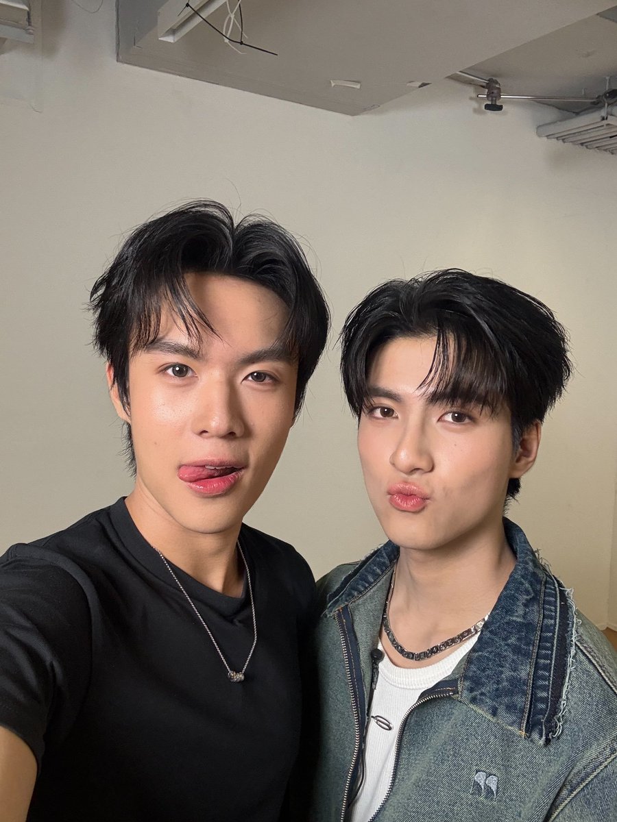 FoxyJulie666's tweet photo. La linguetta😆

UNLUCKYBAE EPISODE 8
#UnluckyBaeEP8
#ThamMac https://t.co/qPiy7PrF7c