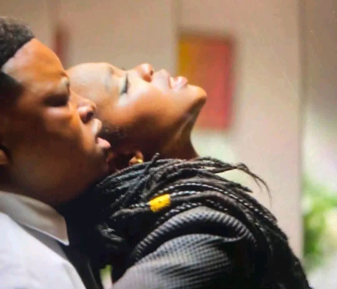 5Glord's tweet photo. The last statement of Joyce to Jonasi Gomora is "my son will never be like u"

But Menzi is really becoming like his father. 

What goes wrong?
It's will be painful if Joyce sees 👀 this

Go watch this Amazing movie 🎬

"The polygamist" https://t.co/kHZ9rWuM6c