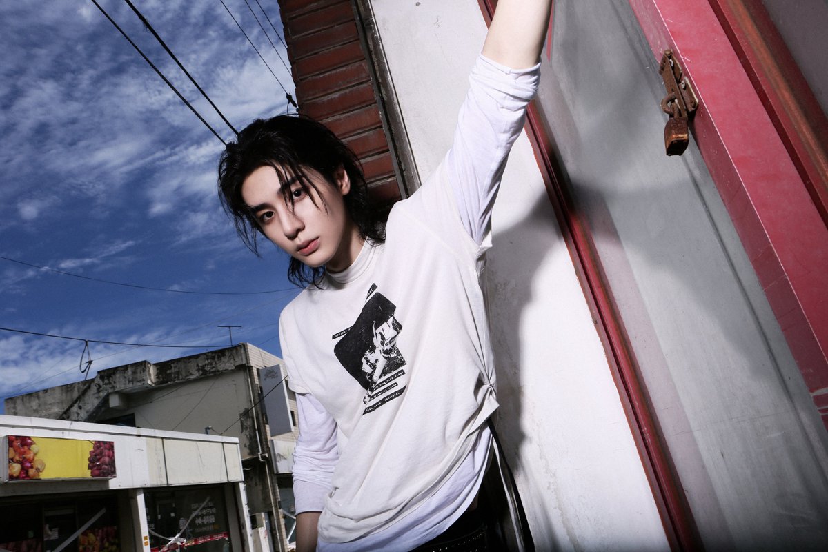 BOYNEXTDOOR_KOZ's tweet photo. BOYNEXTDOOR 'ANIMAL' MV Photo

🏘 2026. 9. 28 6PM (KST)

#BOYNEXTDOOR #보이넥스트도어 #BND
#이한 #LEEHAN https://t.co/oOp3Xvammd